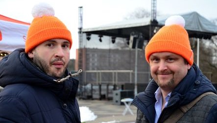 Зажгли Новогоднюю ель