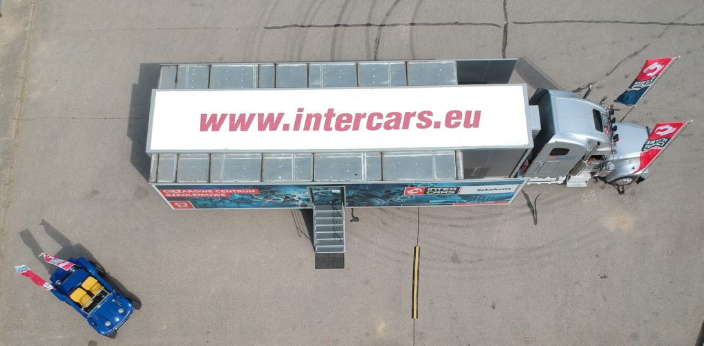 INTERCARS