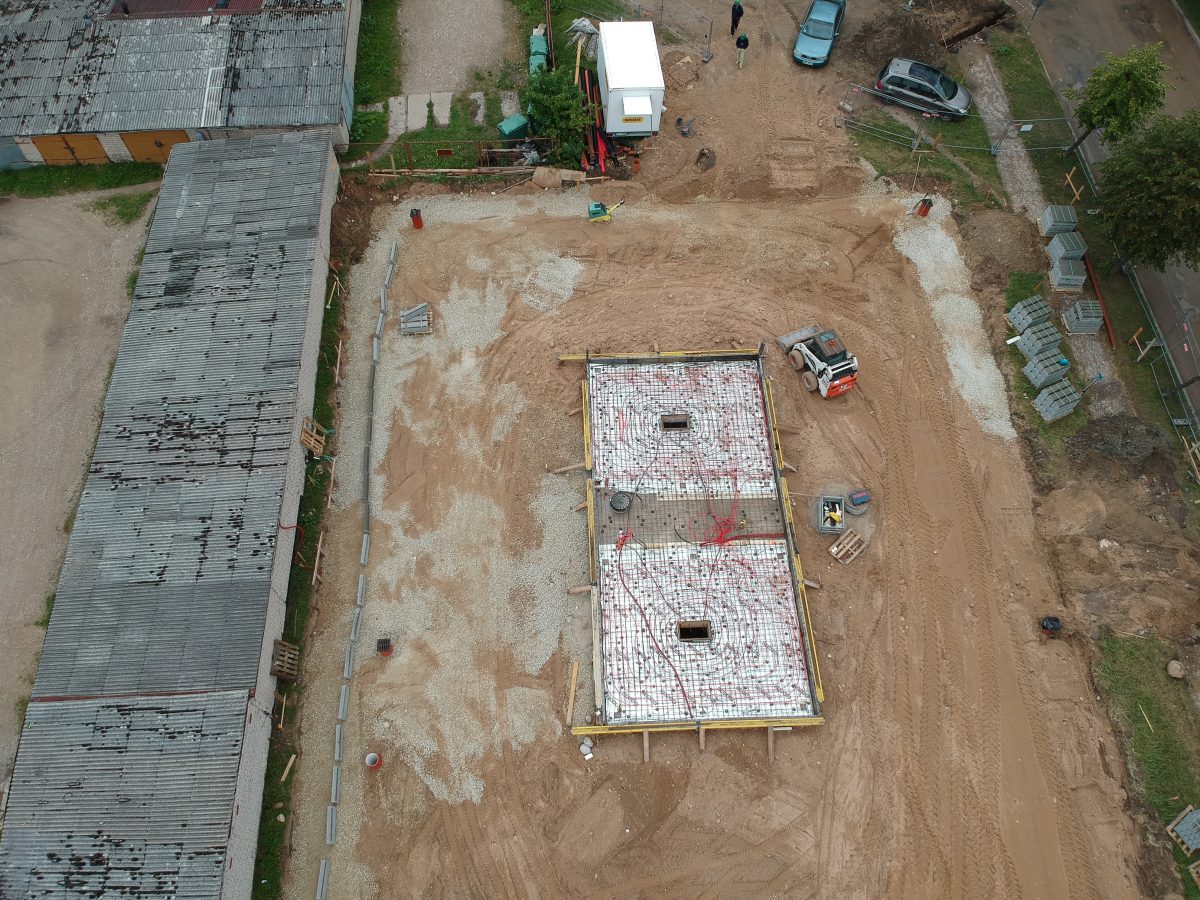 Пустырь минус.