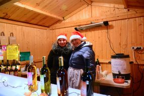 Ёлку зажгли на самокатах…