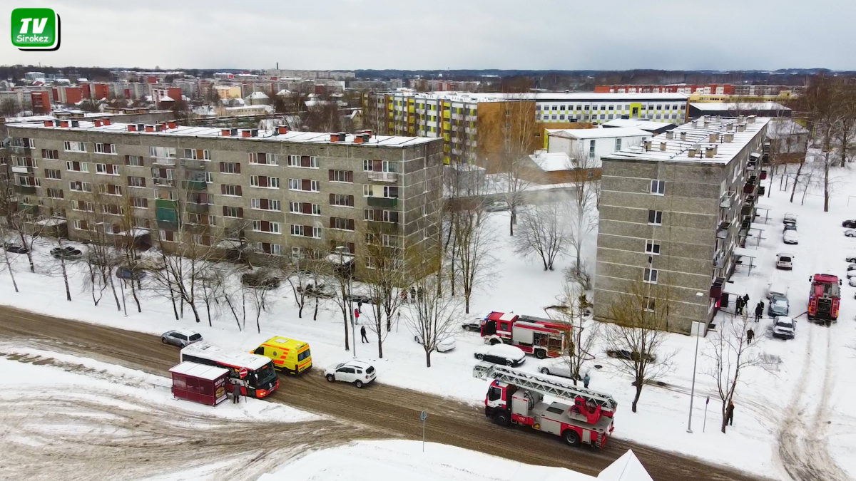 Огонь пожирает начало года.