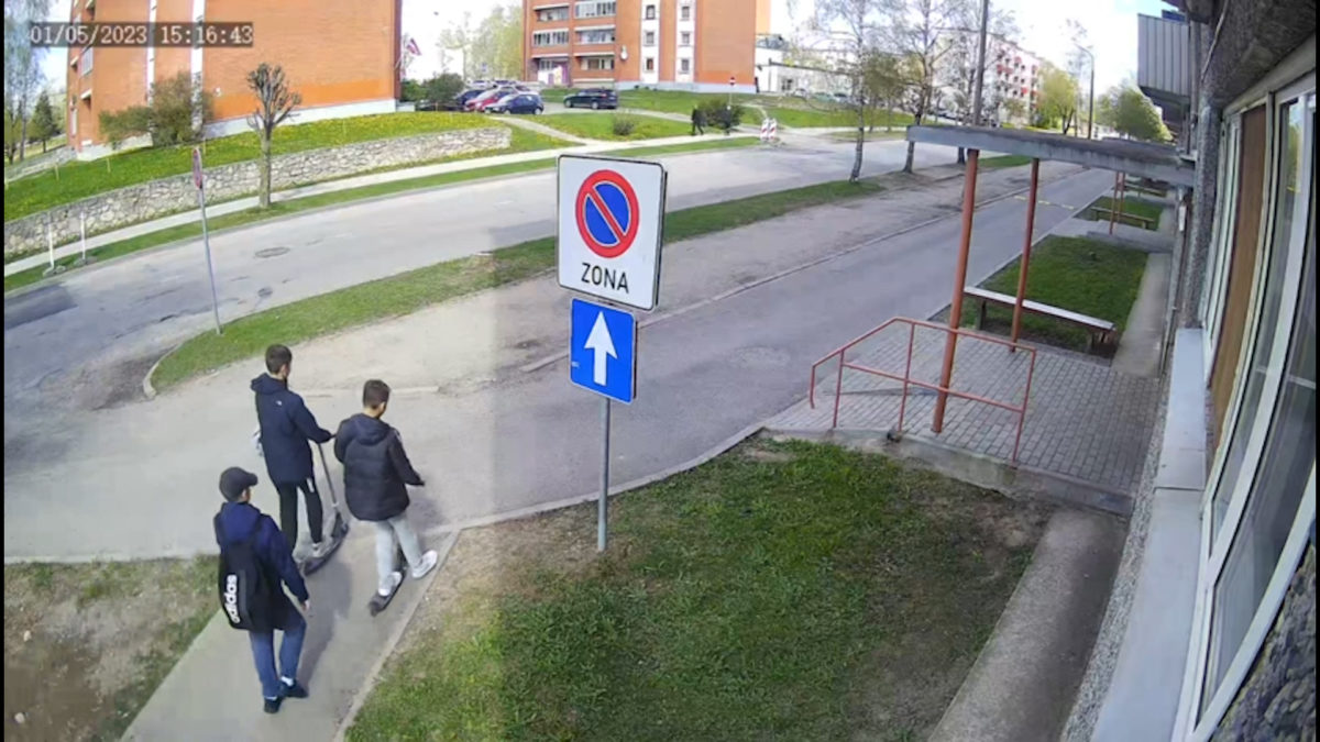 Обычный такой вандализм.