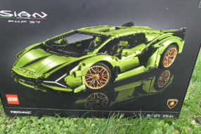LEGO® Technic™ Lamborghini Sian FKP 37